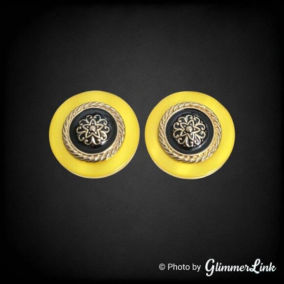 Vintage Pearled Yellow & Black Layered Button Clip On Earrings - Picture 1 of 11